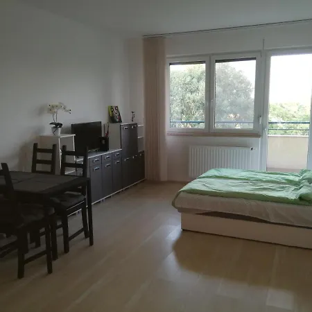 Tisza Parti Luxus Apartman Studio